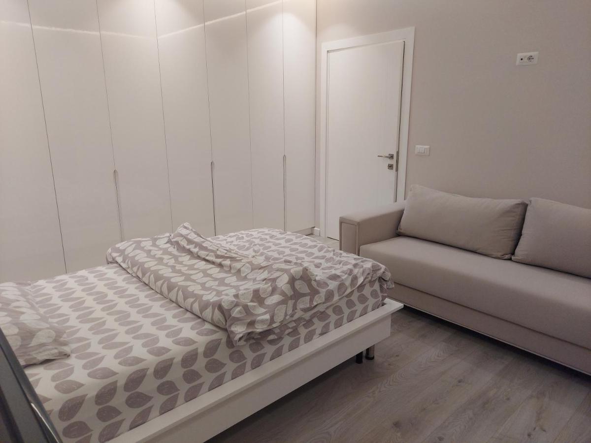 Luxurious Double Bedroom Suite Tirana Buitenkant foto